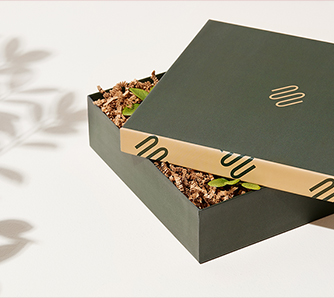 Rigid Box with crinkle paper